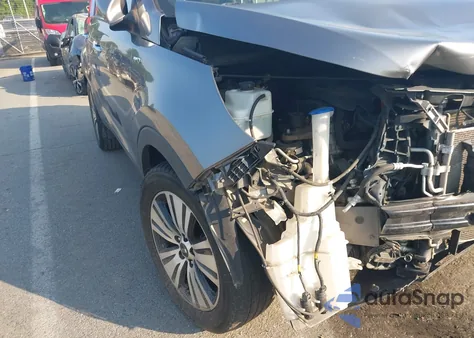 2016 Kia Sportage Ex z USA, uszkodzony, nr VIN KNDPCCAC7G7806418